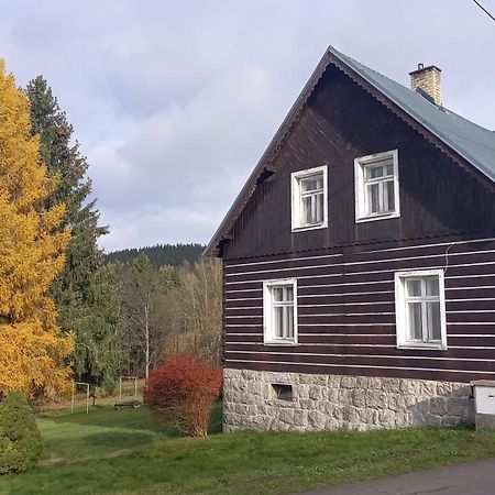 Chalet Pilka Nové Hamry Buitenkant foto